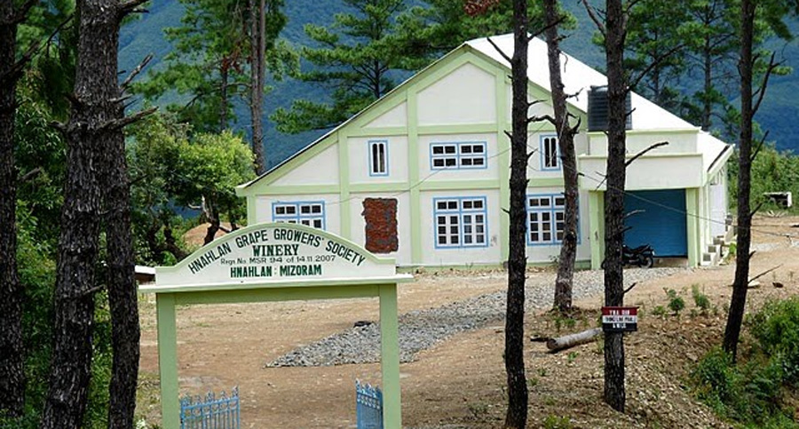 Hnahlan 
